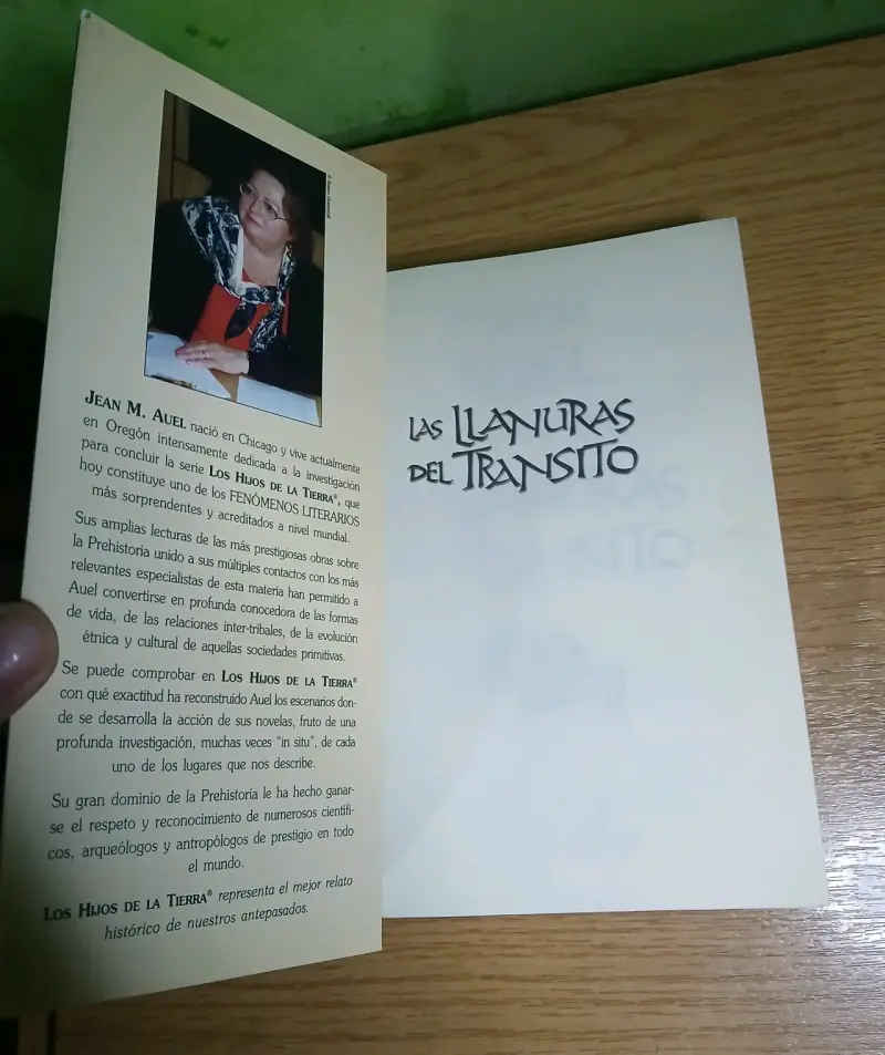 Libro 'Las Llanuras del Tránsito' de Jean M. Auel - 2
