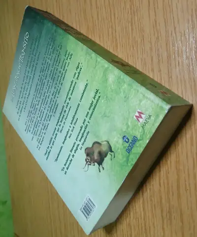 Libro 'Las Llanuras del Tránsito' de Jean M. Auel - miniatura 4