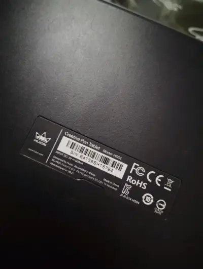 Tableta gráfica Huion H640L con lápiz - miniatura 4