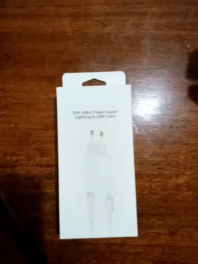 Cargador USB-C de 35W con Cable Lightning - miniatura 3