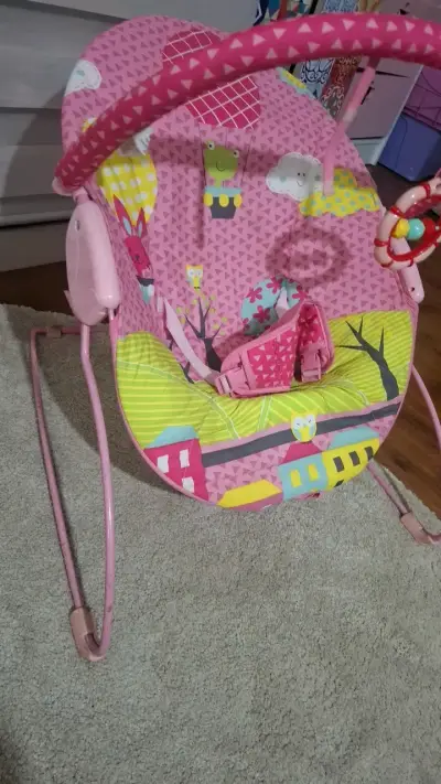 Silla mecedora para bebé color rosa - miniatura 3
