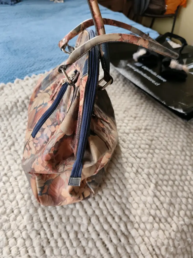 Bolso de mano floral con asas resistentes - 1