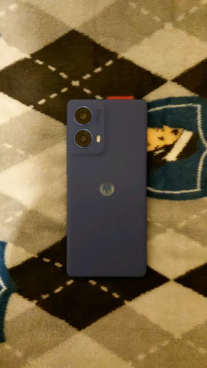 Smartphone Motorola Moto G85 5G con cargador - 3