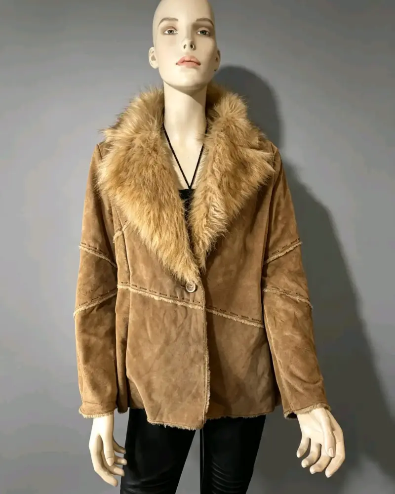 Abrigo Cuero Genuino Winlit Talla L con piel - 1