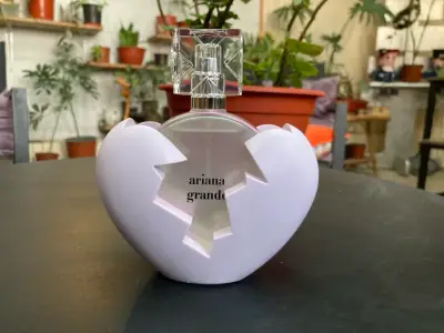 Perfume Ariana Grande Thank U Next 2.0 100 ml - miniatura 3