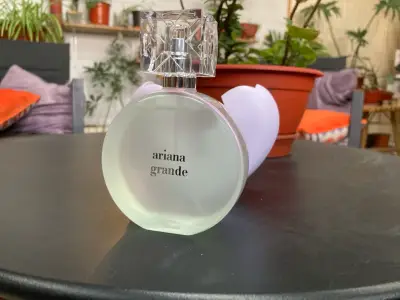 Perfume Ariana Grande Thank U Next 2.0 100 ml - miniatura 5