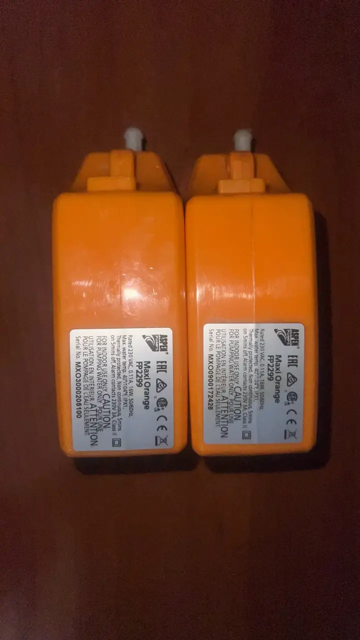 2 Bombas de condensado para equipos de clima - 1