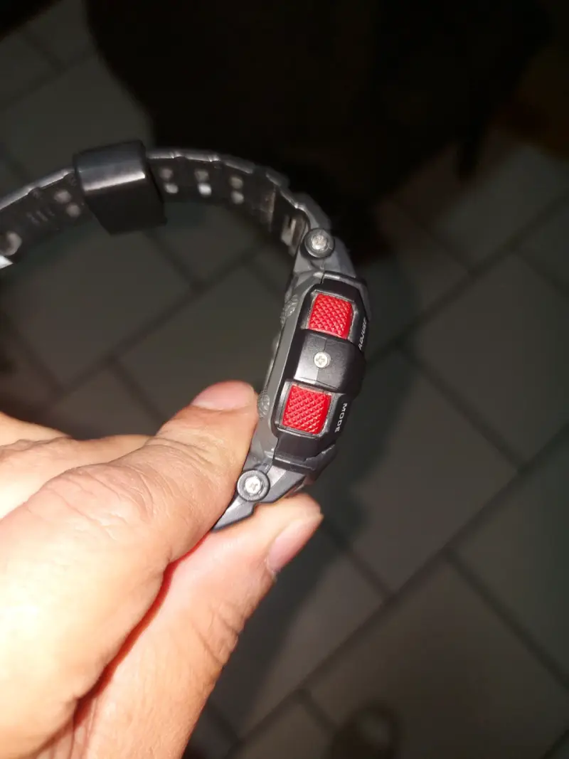 Reloj Casio G-Shock Mudman resistente al agua - 5