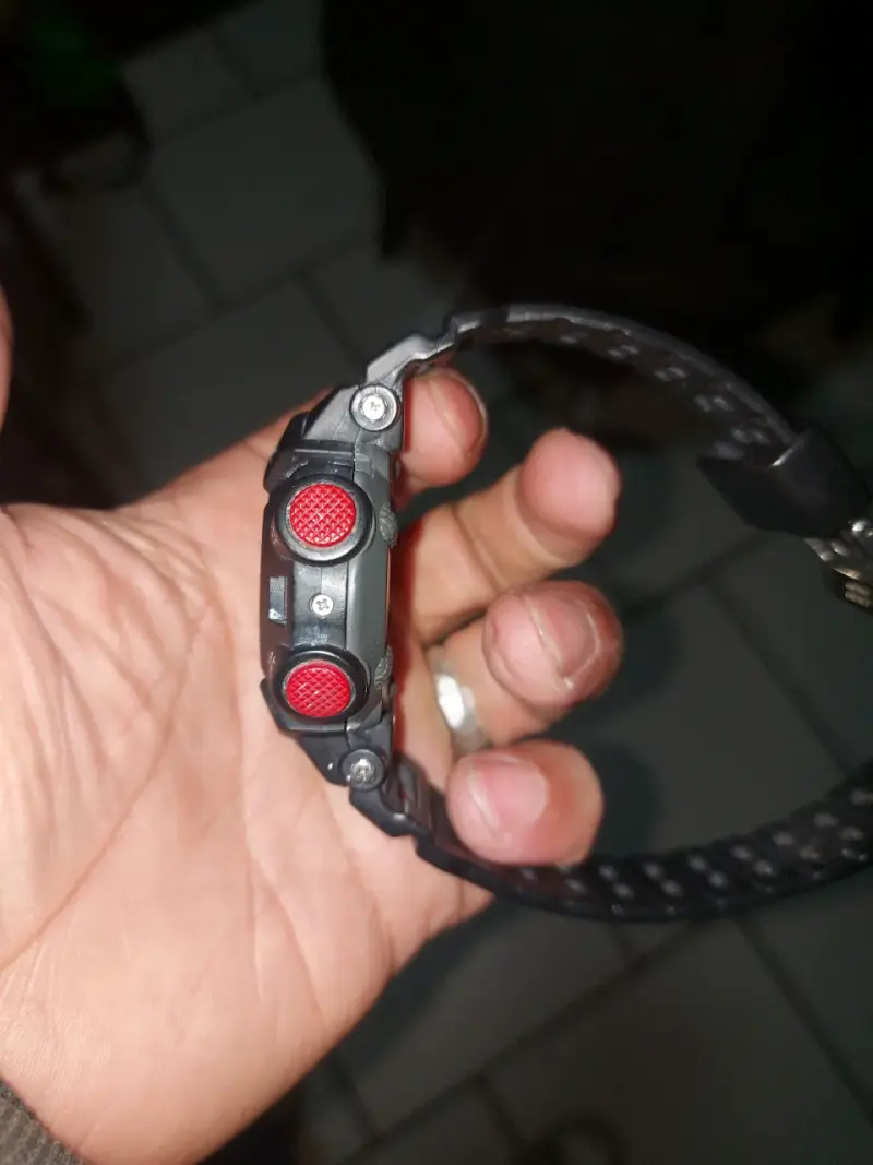 Reloj Casio G-Shock Mudman resistente al agua - 6