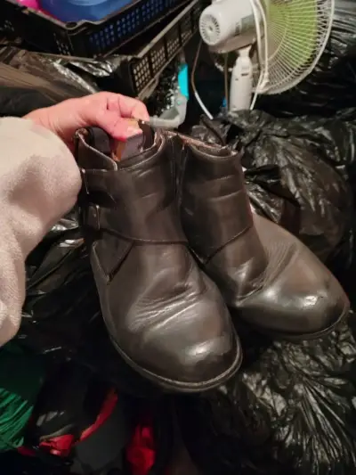 Botines de cuero  cueca negro con hebillas - miniatura 2