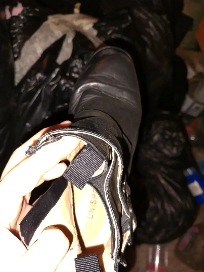 Botines de cuero cueca negro con hebillas - 3