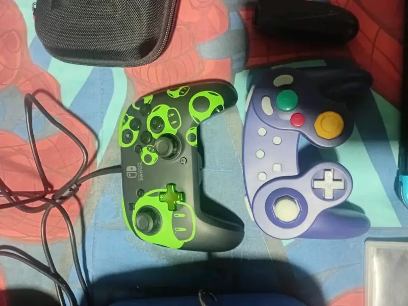 Nintendo Switch con accesorios y juego - 2