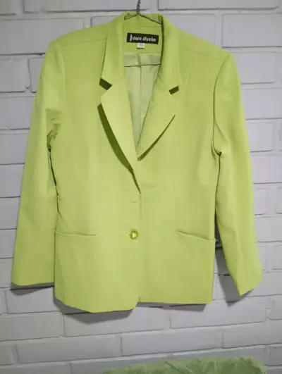 Conjunto de falda y blazer verde lima Dato Diseño - miniatura 2