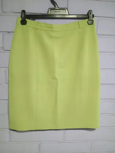 Conjunto de falda y blazer verde lima Dato Diseño - miniatura 4