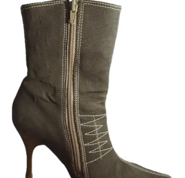 Botas de tacón alto con diseño bordado - 3