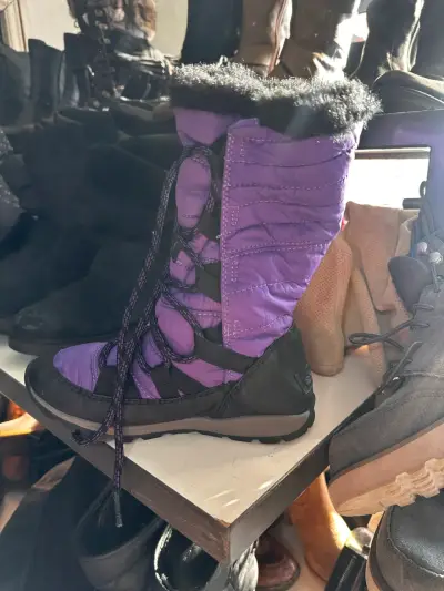 Botas de nieve moradas Sorel para mujer - miniatura 4