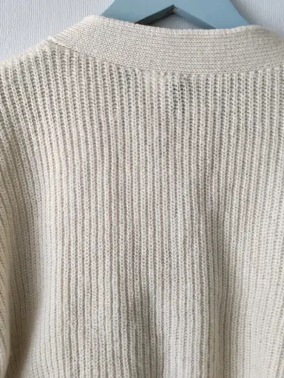 Suéter beige con cordones - miniatura 6