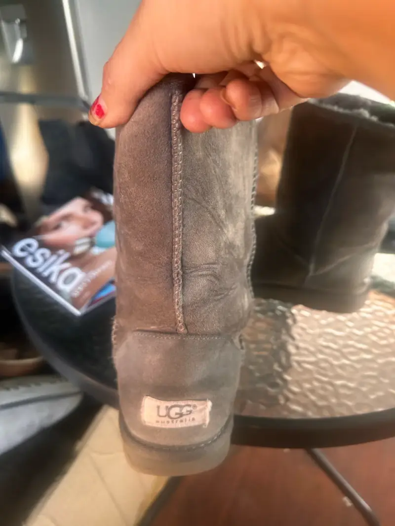 Botas de invierno gris UGG con forro - 2