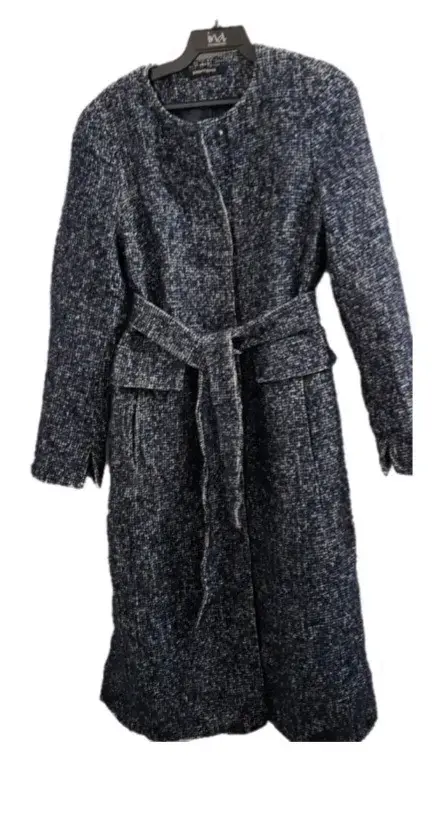 Abrigo de lana gris con cinturón para mujer