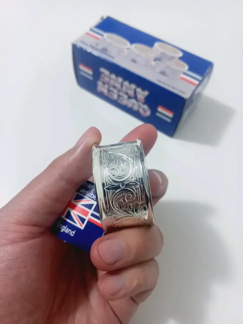 Juego de 4 servilleteros chapados en plata - 5