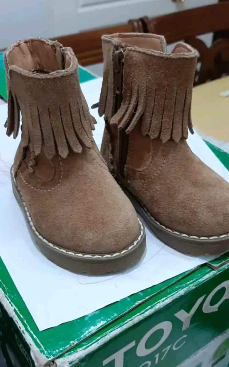 Botines hush puppies talla 29 - 1