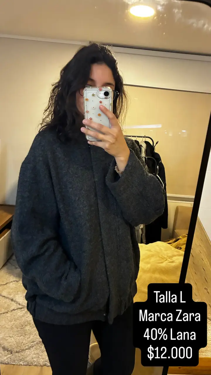 Abrigo gris oscuro Zara talla L 40% lana