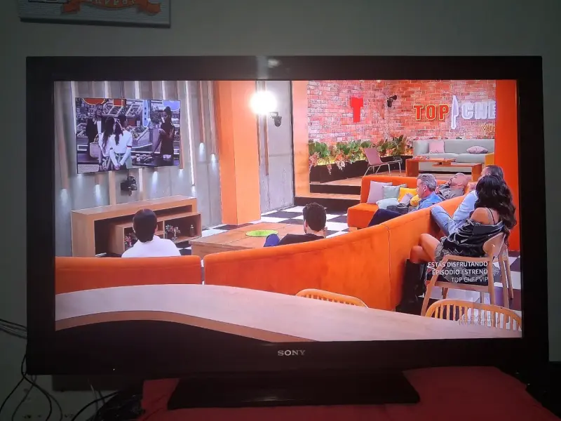 Televisor Sony de 40 pulgadas en buen estado