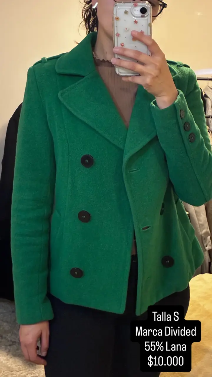 Abrigo verde de lana Divided talla S