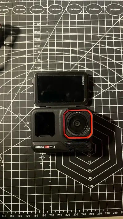 Cámara de acción Insta360 Ace Pro 2 con accesorios - miniatura 3