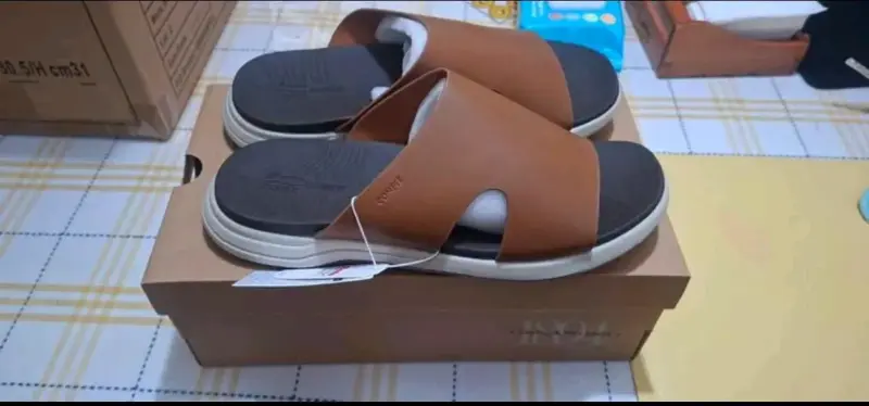 Sandalias de cuero marrón para hombre - 1