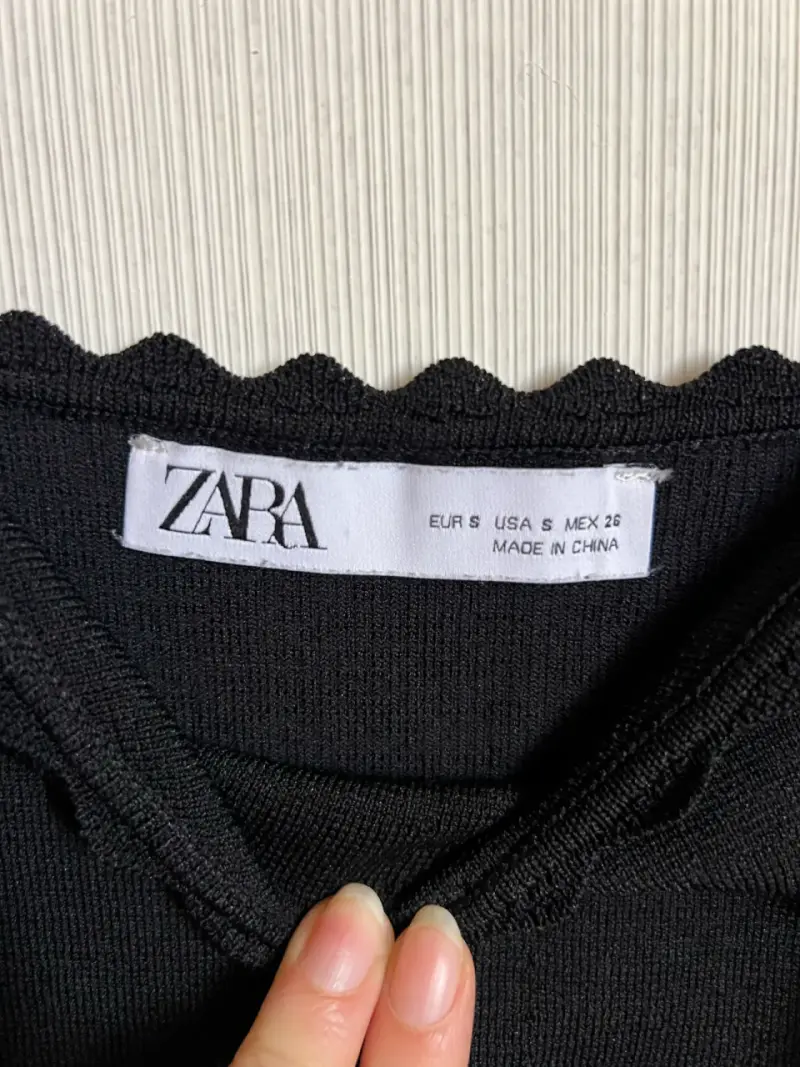 Top negro de tirantes Zara en buen estado - 2