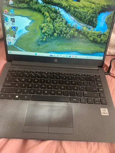 Notebook HP con procesador Intel Core i5 - miniatura 3