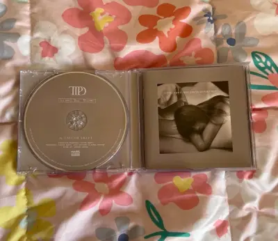 CD The Tortured Poets Department de Taylor Swift - miniatura 2
