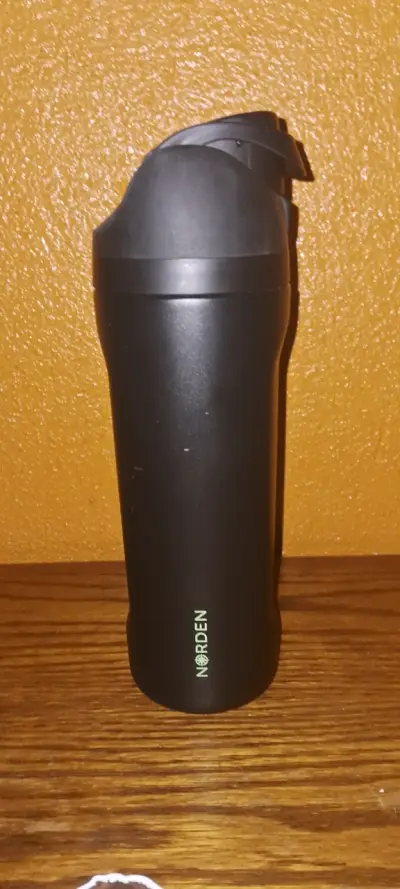 Termo de viaje negro Norden con tapa - miniatura 1