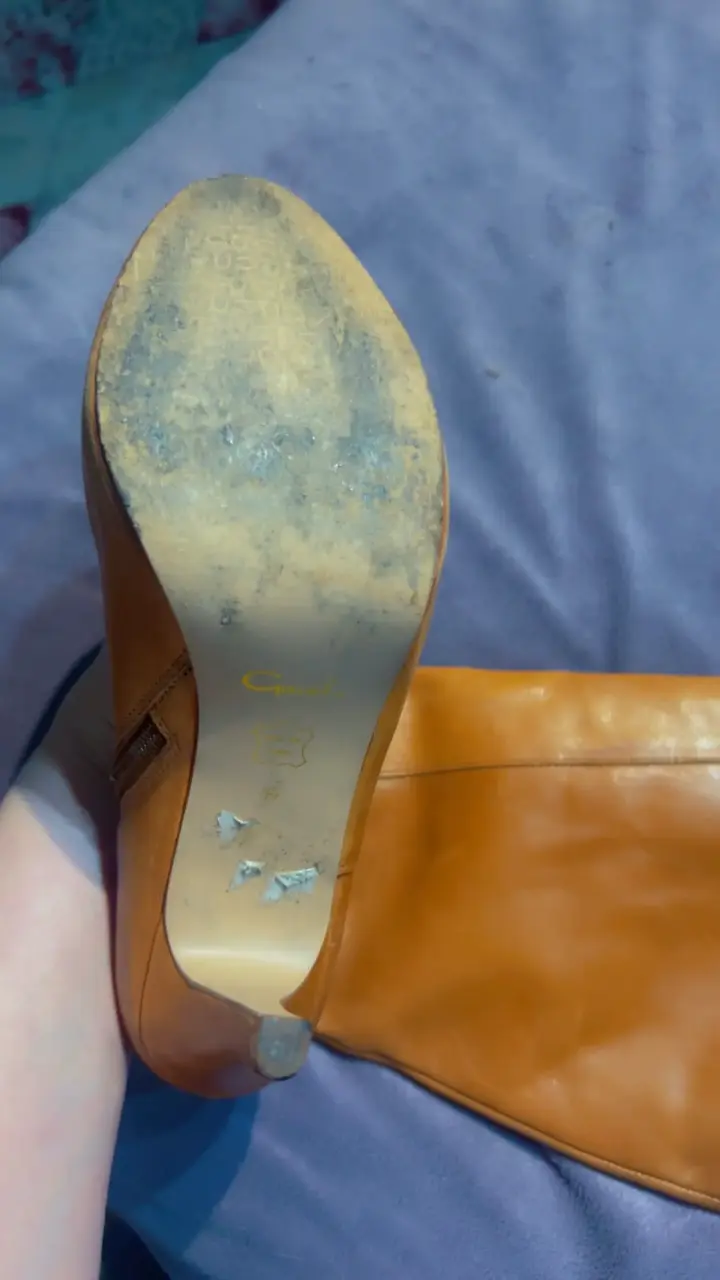 Botas de cuero camel con tacón alto - 4