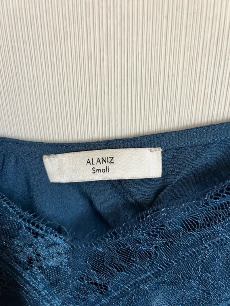 Camisón azul con encaje Alaniz talla S - 2