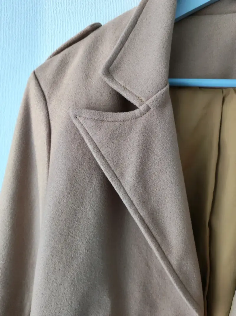 Chaqueta de lana beige - 3