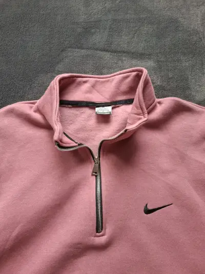 Polerón Nike Dri-Fit Rosado para Hombre - miniatura 3