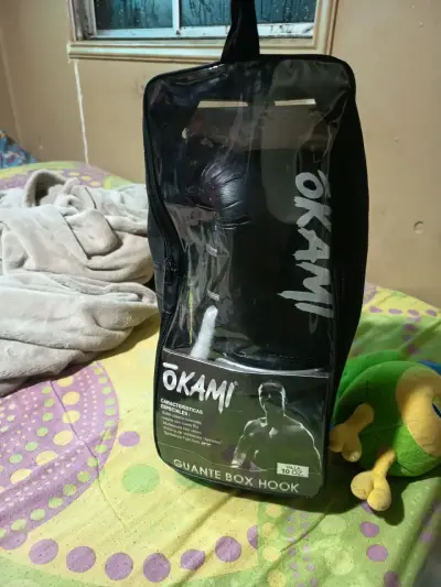 Guantes de boxeo Okami talla 10 oz - miniatura 1