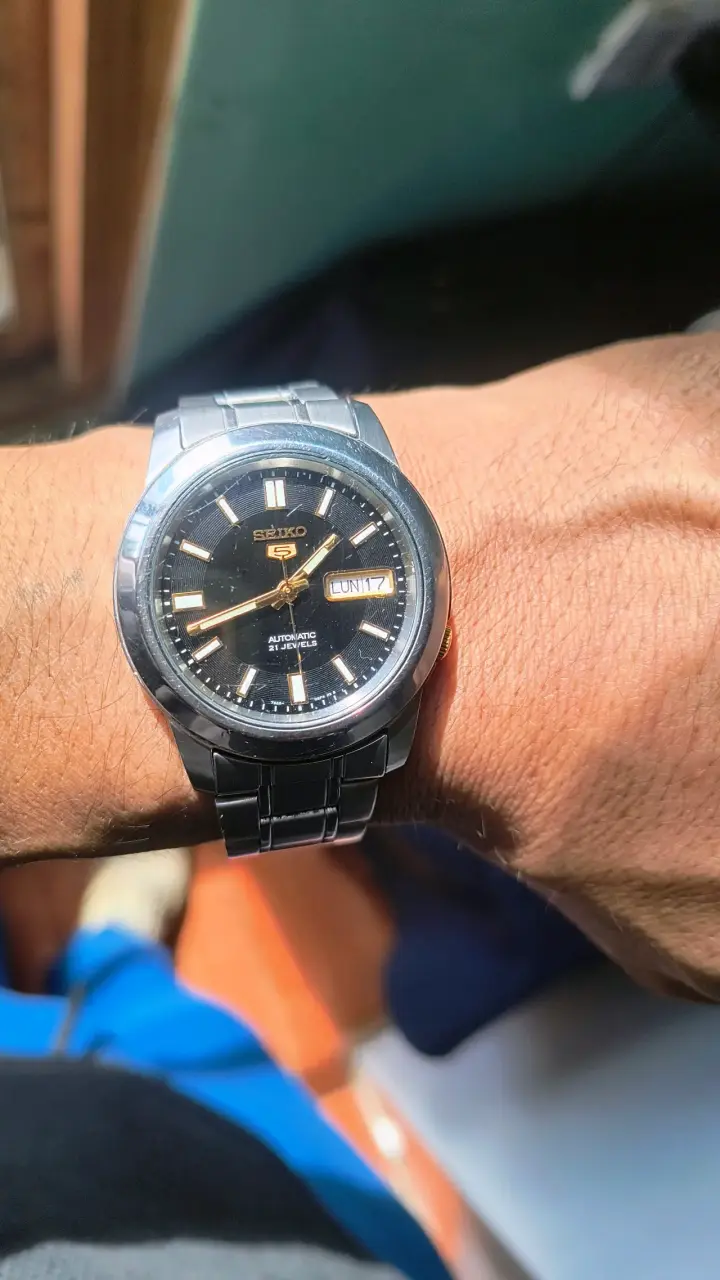Reloj Seiko 5 automático con correa original - 2