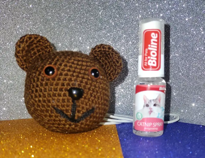 Juguete para gato con spray de catnip Bioline