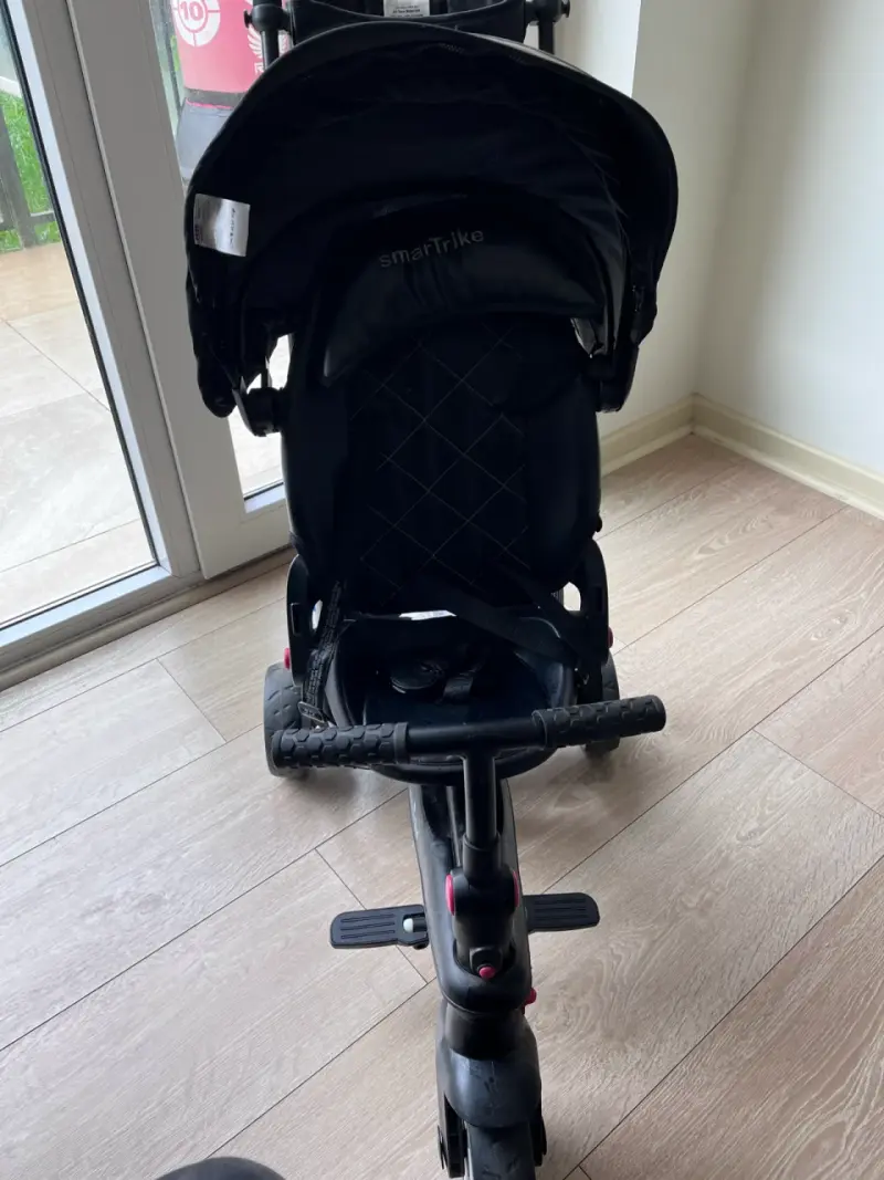 Triciclo para niños SmarTrike negro con toldo - 3
