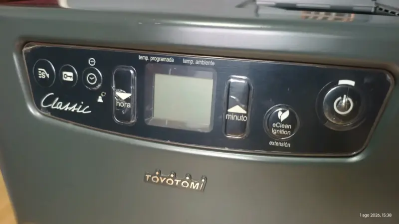 Estufa Toyotomi Laser Classic con Control Digital - 4