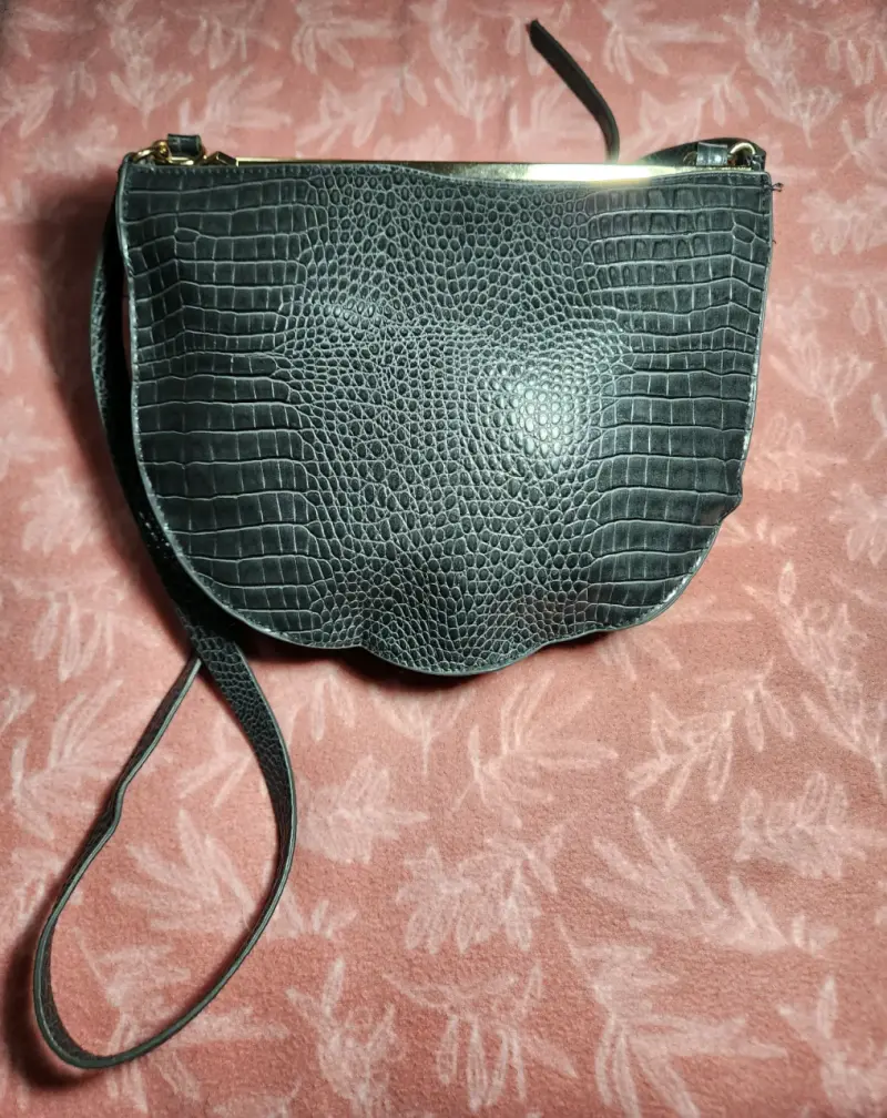 Cartera de cuero sintético con diseño de cocodrilo - 3