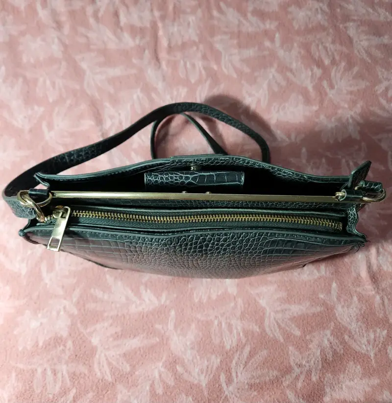 Cartera de cuero sintético con diseño de cocodrilo - 4