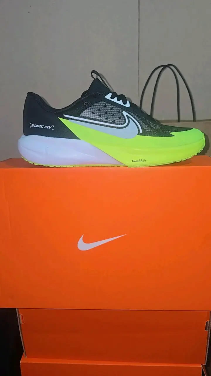 Zapatillas Nike Sonic Fly T.37 - 1