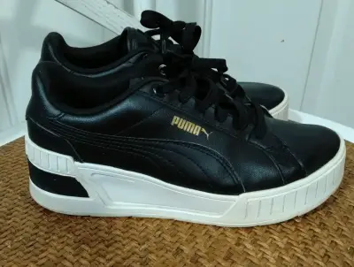 Zapatillas deportivas Marca Puma mujer. Número 38 - miniatura 2