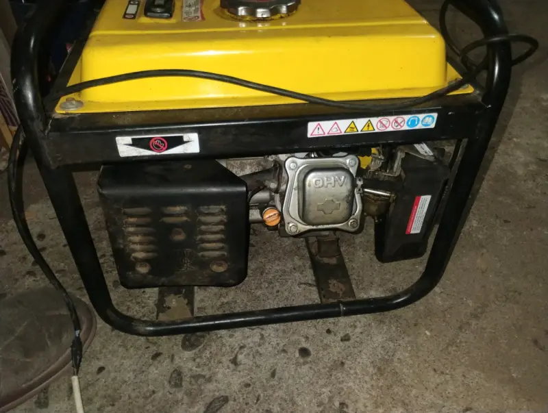 Generador a gasolina Krafter KI1250M 1000W - 2