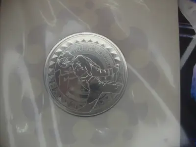 Moneda Conmemorativa Freddie Mercury The Royal Mint - miniatura 3