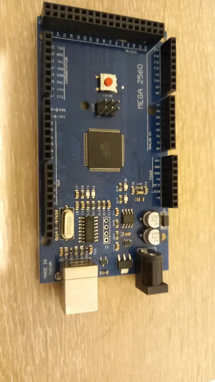 Placa de Desarrollo Arduino Mega 2560 - 2